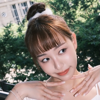 Bonnie 邦妮 寶妮